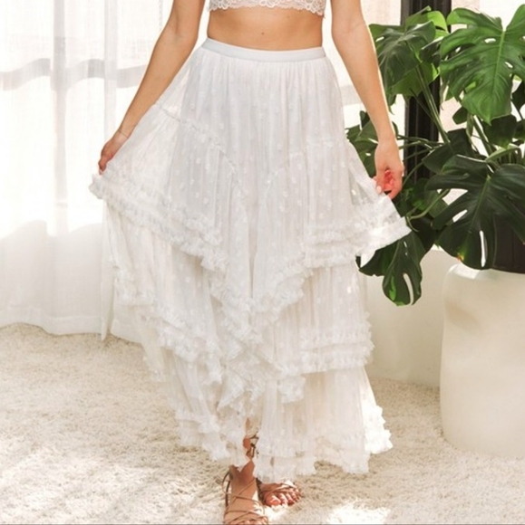 Dresses & Skirts - E29 PLUS White Lace Layered Maxi Skirt